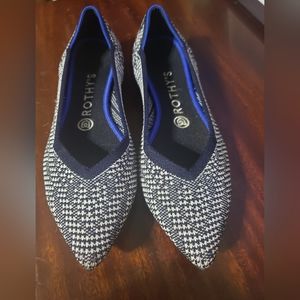 Rothy's Navy Houndstooth Points size 8.5